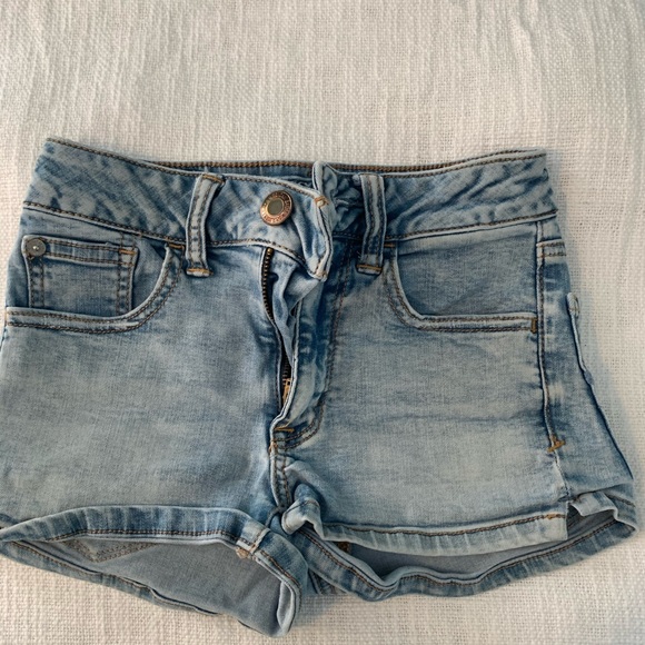 American Eagle Outfitters Pants - light wash AE jean shorts